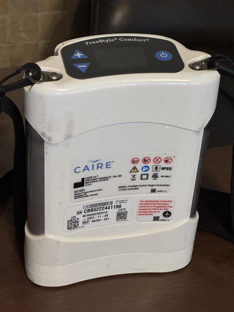 Caire FreeStyle Comfort portable oxygen concentrator back.jpeg