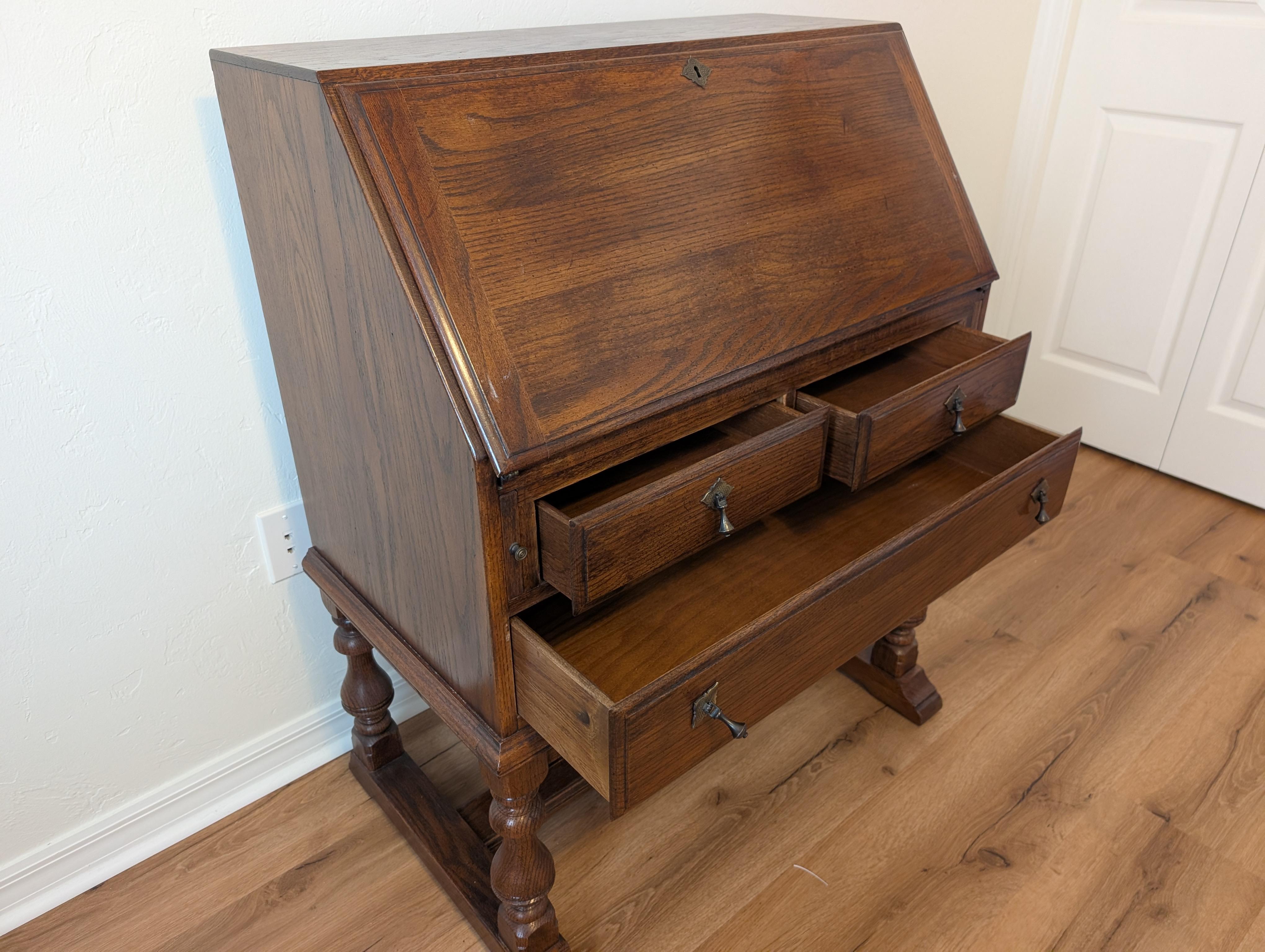 EA Desk Drawers.jpg